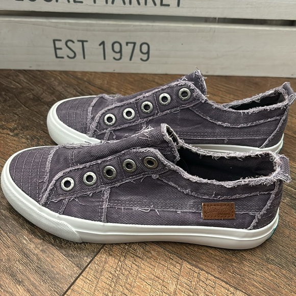 Blowfish Slip-On Sneakers - Picture 4 of 5